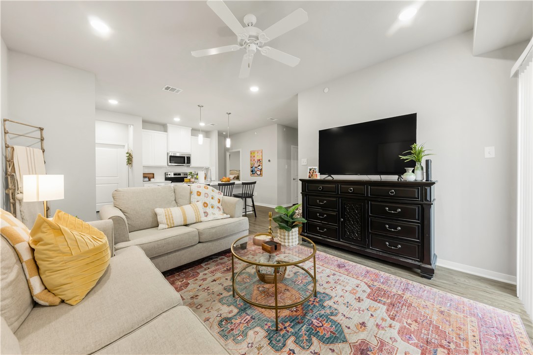 Bryan, Texas 77803, United States, 2 Bedrooms Bedrooms, ,2 BathroomsBathrooms,Residential,Active,154423