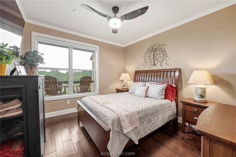Tiny photo for 3216 Casita Court #121, Bryan, TX 77807 (MLS # 26005100)