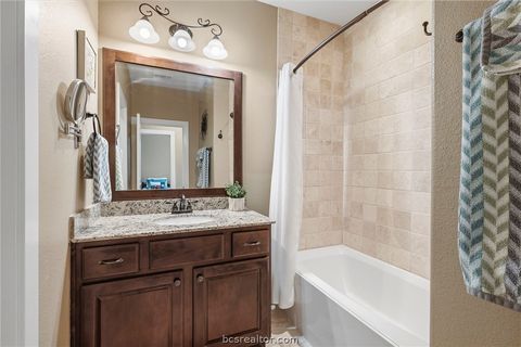 Tiny photo for 3216 Casita Court #121, Bryan, TX 77807 (MLS # 26005100)
