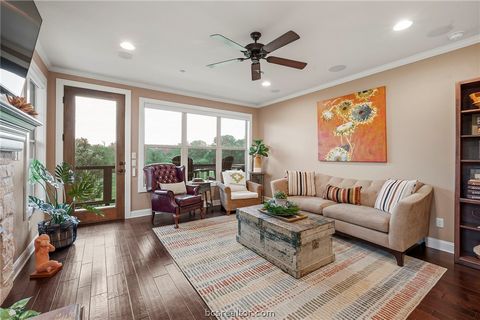 Tiny photo for 3216 Casita Court #121, Bryan, TX 77807 (MLS # 26005100)
