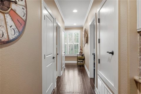 Tiny photo for 3216 Casita Court #121, Bryan, TX 77807 (MLS # 26005100)