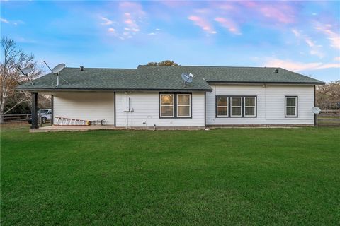 Tiny photo for 118 Pin Oak Lane, Hempstead, TX 77445 (MLS # 25013315)