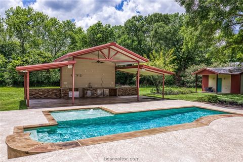 Tiny photo for 2629 Benton Drive Dr, Brenham, TX 77833 (MLS # 26005020)