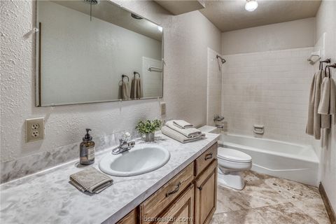 Tiny photo for 2629 Benton Drive Dr, Brenham, TX 77833 (MLS # 26005020)
