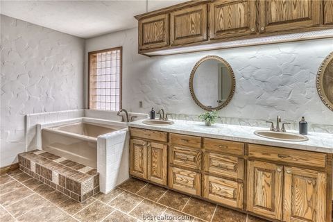 Tiny photo for 2629 Benton Drive Dr, Brenham, TX 77833 (MLS # 26005020)