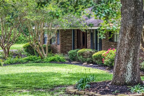 Tiny photo for 2629 Benton Drive Dr, Brenham, TX 77833 (MLS # 26005020)