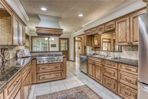 Tiny photo for 2629 Benton Drive Dr, Brenham, TX 77833 (MLS # 26005020)