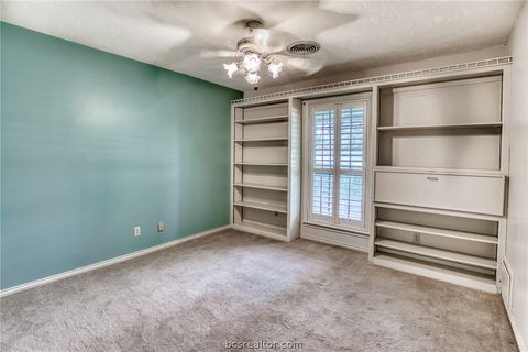 Tiny photo for 2629 Benton Drive Dr, Brenham, TX 77833 (MLS # 26005020)