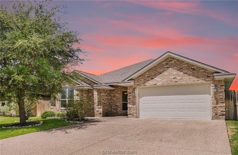 Tiny photo for 915 Dove Run Trail, College Station, TX 77845 (MLS # 26003744)