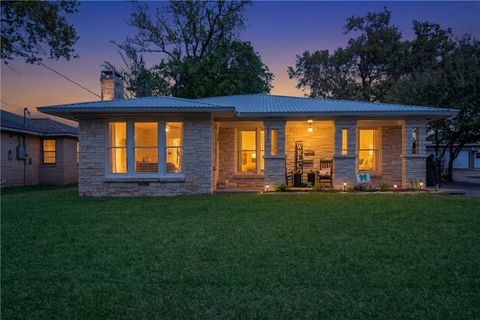 Photo of 234 E Obryant Street, Bellville, TX 77418 (MLS # 26004851)
