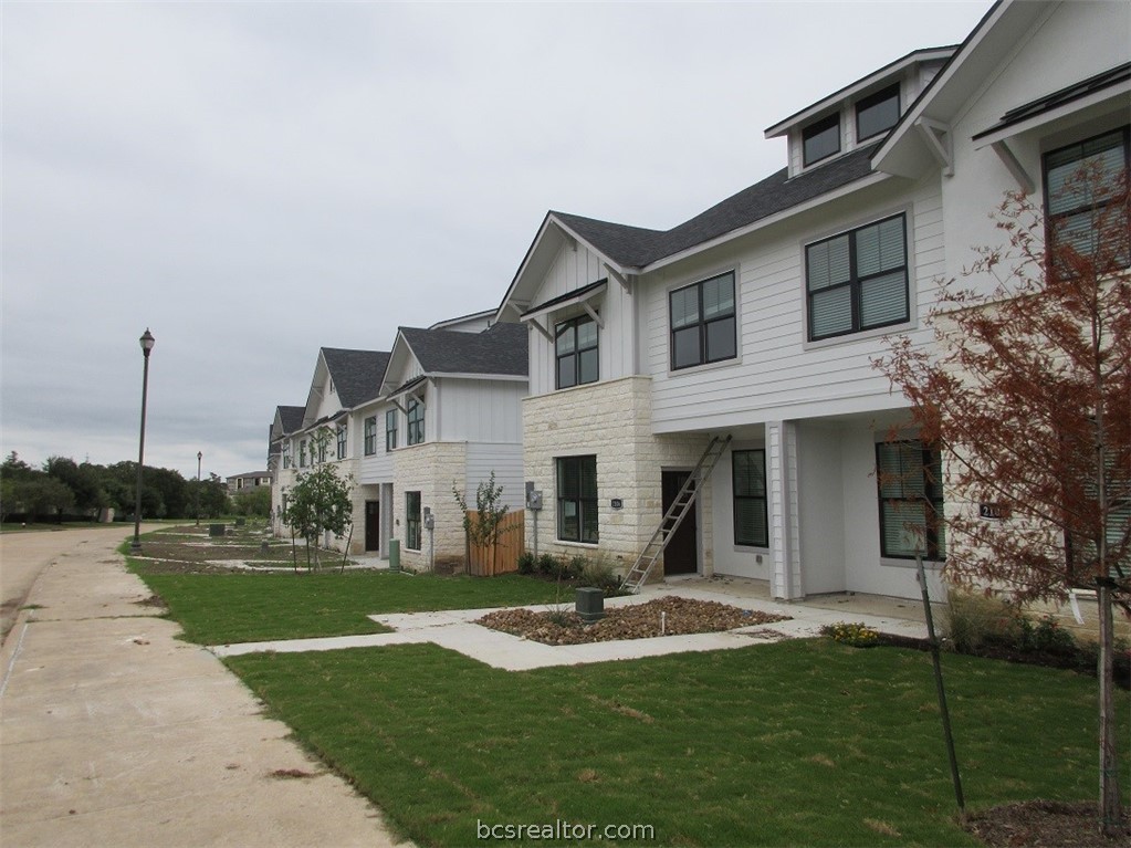 2104 Crescent Pointe Parkway