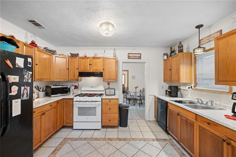 Tiny photo for 1301 Cedar Street, Hearne, TX 77859 (MLS # 26001022)