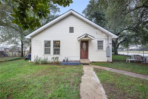 Tiny photo for 1301 Cedar Street, Hearne, TX 77859 (MLS # 26001022)