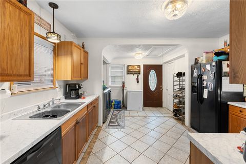 Tiny photo for 1301 Cedar Street, Hearne, TX 77859 (MLS # 26001022)