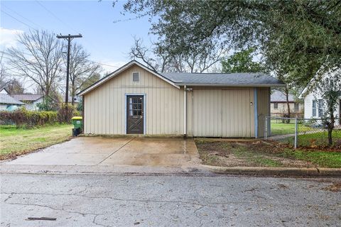 Tiny photo for 1301 Cedar Street, Hearne, TX 77859 (MLS # 26001022)