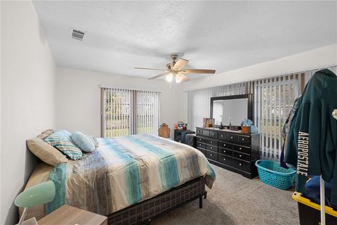 Tiny photo for 1301 Cedar Street, Hearne, TX 77859 (MLS # 26001022)