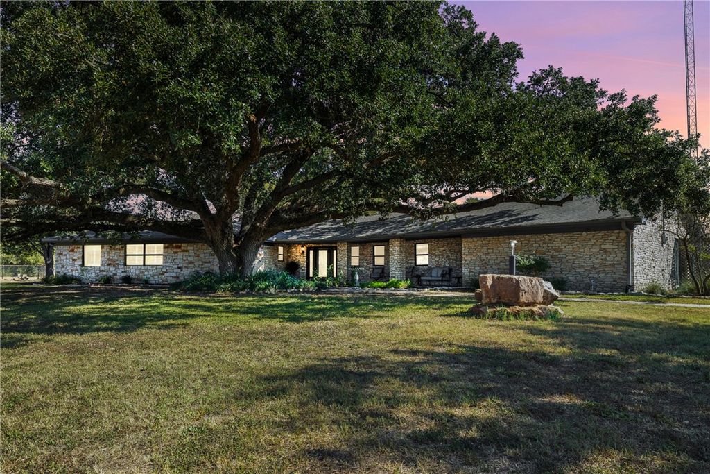 Photo of 3434 Fazzino Lane, Bryan, TX 77807 (MLS # 25011114)