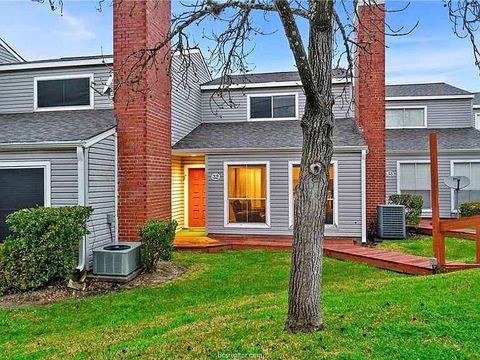 Photo of 1500 Olympia Way Way #32, College Station, TX 77840 (MLS # 26005053)