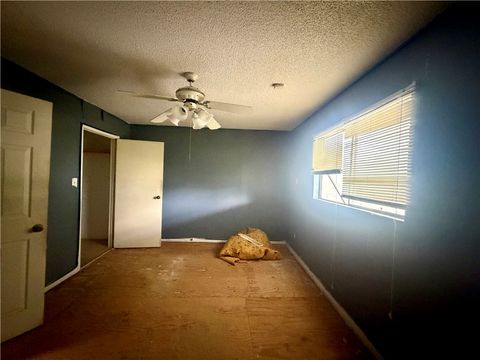 Tiny photo for 808 W Boundary Street, Giddings, TX 78942 (MLS # 26005501)