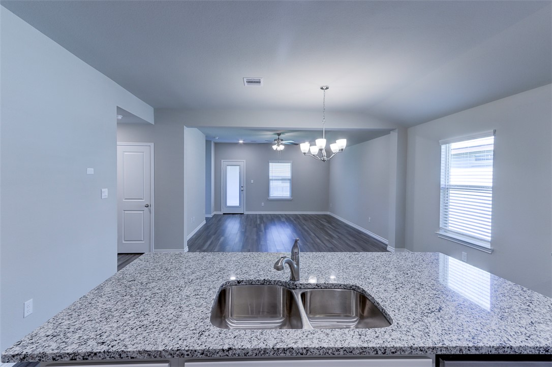 College Station, Texas 77845, United States, 3 Bedrooms Bedrooms, ,2 BathroomsBathrooms,Residential,Pending,42634