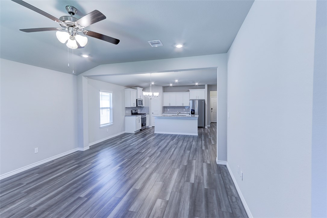 College Station, Texas 77845, United States, 3 Bedrooms Bedrooms, ,2 BathroomsBathrooms,Residential,Pending,42634