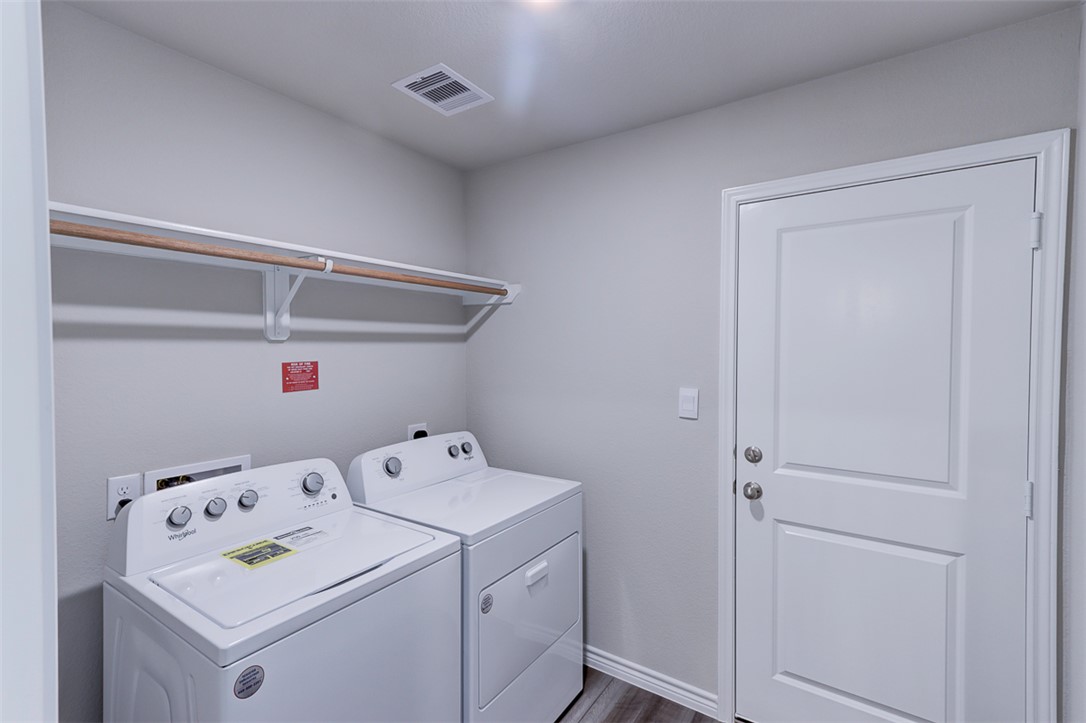 College Station, Texas 77845, United States, 3 Bedrooms Bedrooms, ,2 BathroomsBathrooms,Residential,Pending,42634