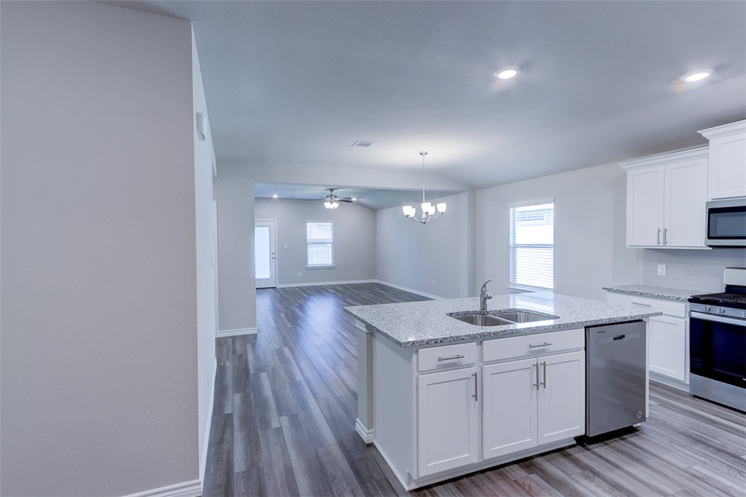 College Station, Texas 77845, United States, 3 Bedrooms Bedrooms, ,2 BathroomsBathrooms,Residential,Pending,42634