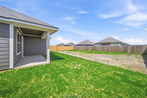 Tiny photo for 137 Cotton Cove, Snook, TX 77878 (MLS # 26003348)