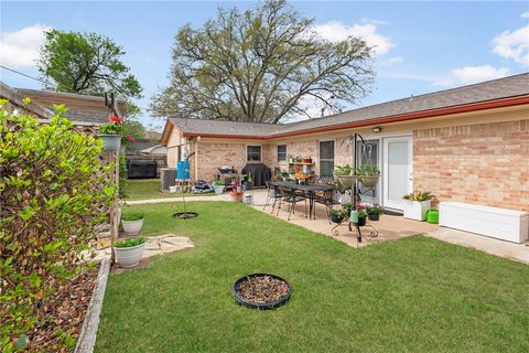 Tiny photo for 1317 Garden Lane, Bryan, TX 77802 (MLS # 26003091)