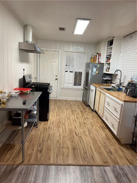 Tiny photo for 1107 E 30th Street, Bryan, TX 77802 (MLS # 26000757)