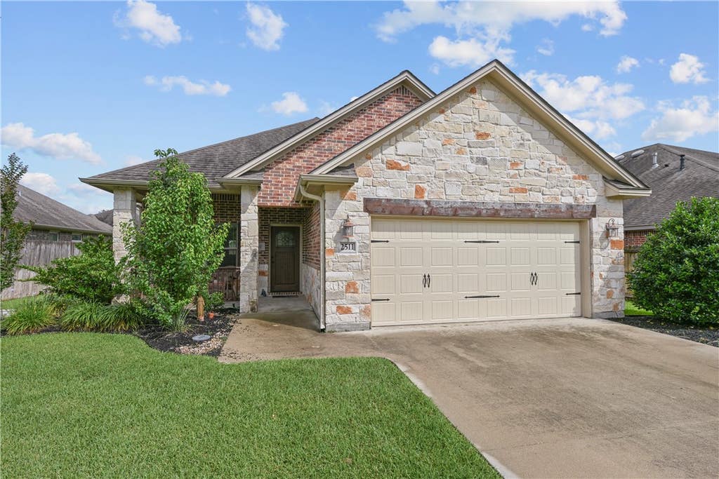 Photo of 2511 Hailes Lane, College Station, TX 77845 (MLS # 26010596)