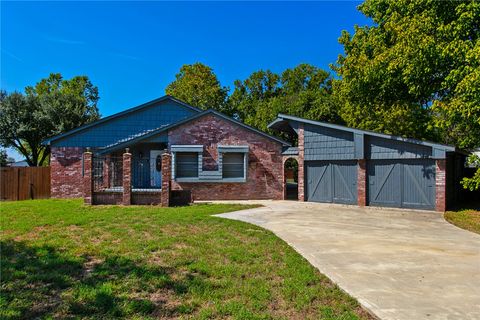 8 Willow Drive Hearne TX 77859
