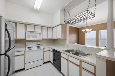 Tiny photo for 1215 Canyon Creek Circle, College Station, TX 77840 (MLS # 26004420)