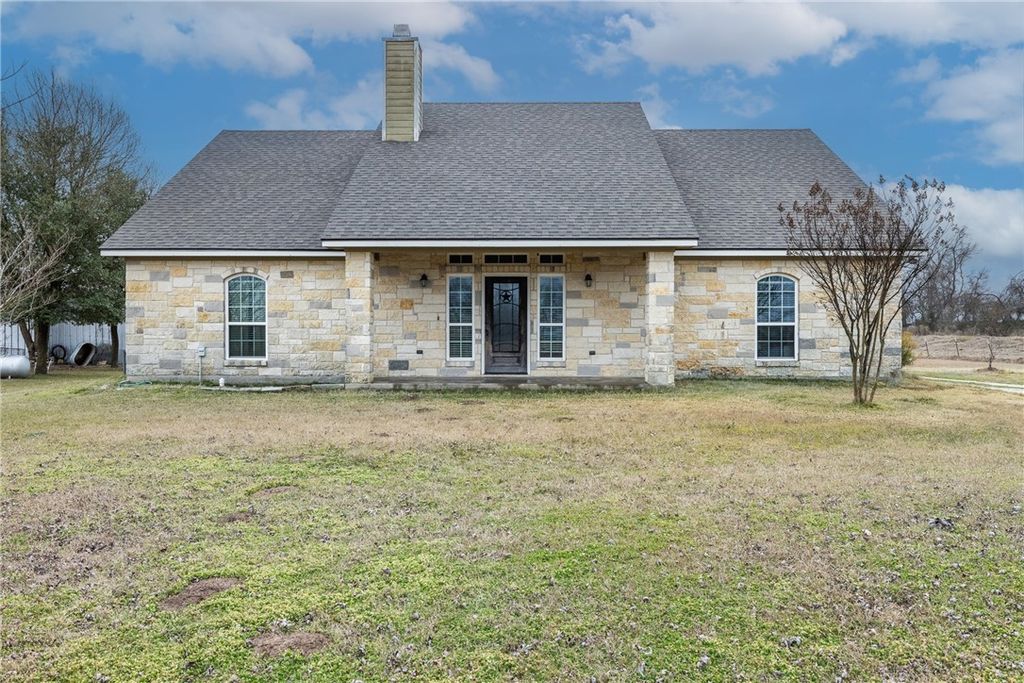 Photo of 476 LCR 640, Groesbeck, TX 76642 (MLS # 26001503)
