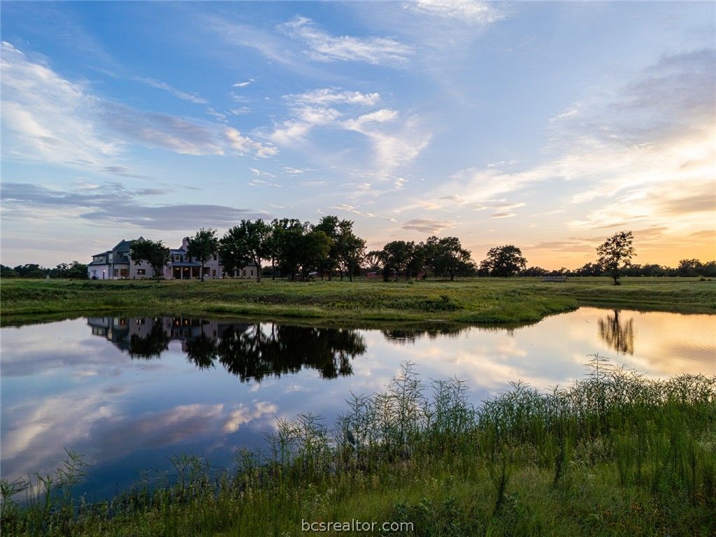 Photo of 404 Blackberry Lane, Washington, TX 77880 (MLS # 26004357)