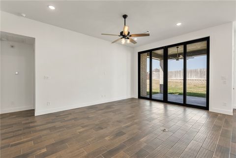 Tiny photo for 21350 Oakley Claremont Court, Magnolia, TX 77355 (MLS # 26003705)