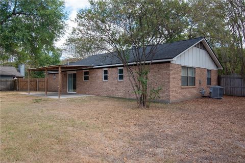 Tiny photo for 2706 Westwood Main Drive, Bryan, TX 77807 (MLS # 25010977)