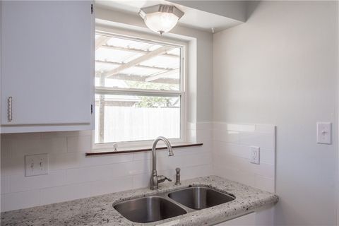 Tiny photo for 2706 Westwood Main Drive, Bryan, TX 77807 (MLS # 25010977)