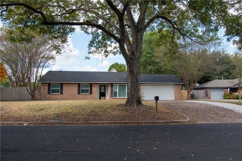 Tiny photo for 2706 Westwood Main Drive, Bryan, TX 77807 (MLS # 25010977)
