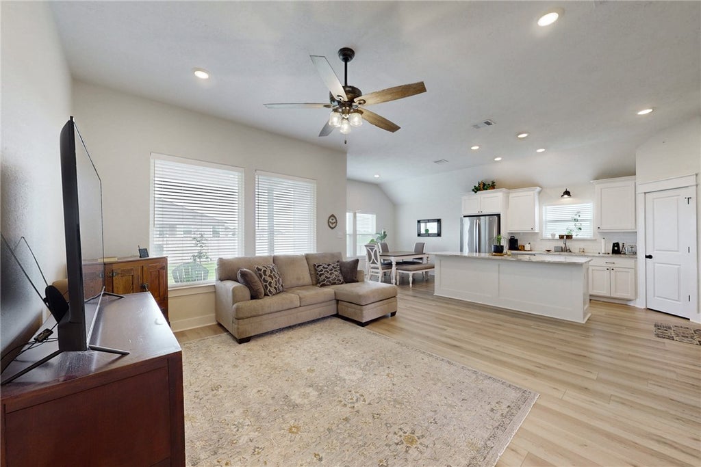 Photo of 100 Turnrow Cove, Snook, TX 77878 (MLS # 26009301)