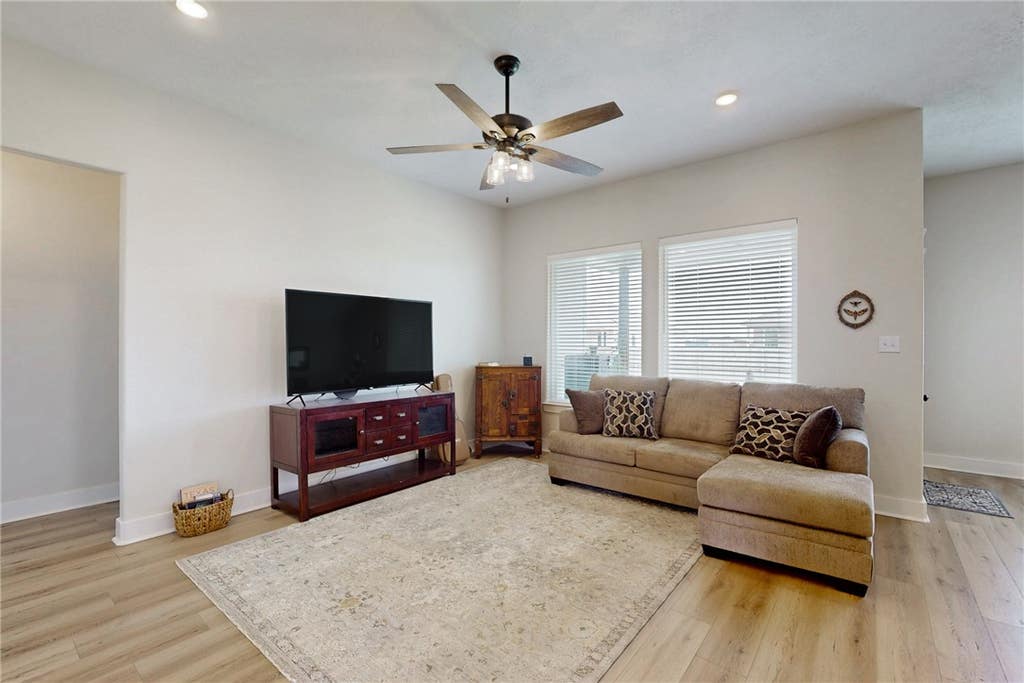 Photo of 100 Turnrow Cove, Snook, TX 77878 (MLS # 26009301)
