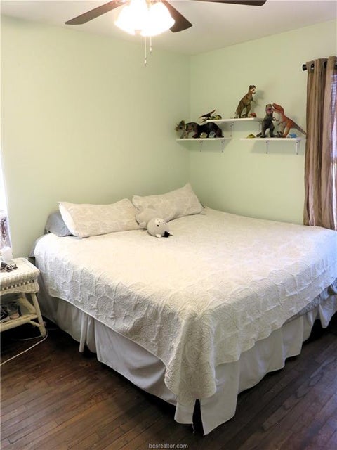 Tiny photo for 1413 Sandy Point Road, Bryan, TX 77803 (MLS # 26006791)