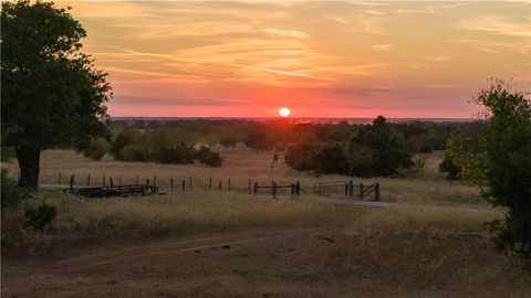 11258 Providence Rd. Calvert TX 77837