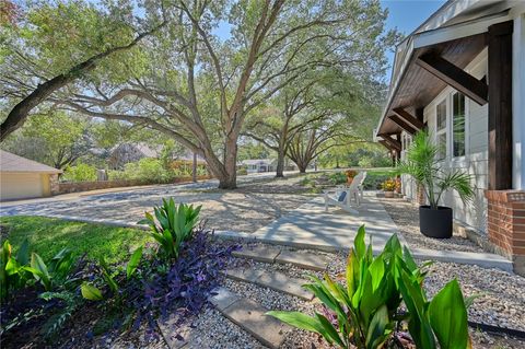 Tiny photo for 101 E Bryan St, Brenham, TX 77833 (MLS # 25010501)