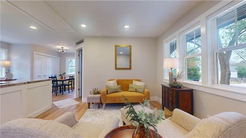 Tiny photo for 101 E Bryan St, Brenham, TX 77833 (MLS # 25010501)