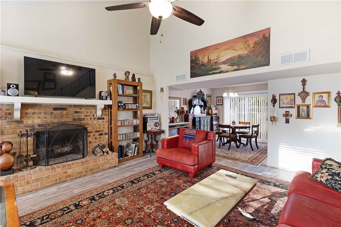 1501 Hackberry Street