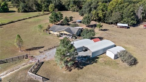 1976 Mustang Loop Madisonville TX 77864