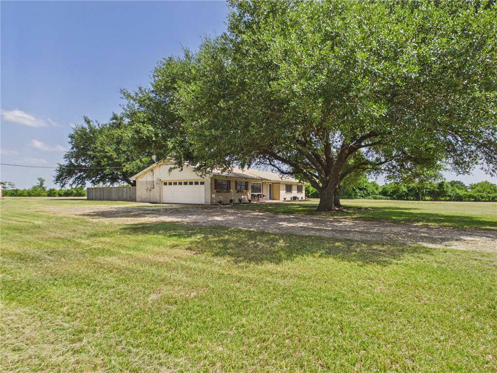 17045 Fm 1372 Road
