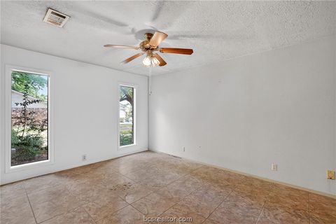 Tiny photo for 2911 Partridge Circle, Bryan, TX 77802 (MLS # 26004578)