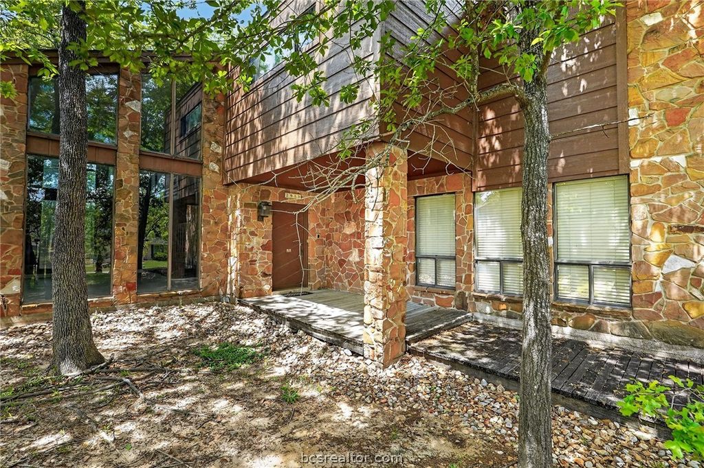 Photo of 2911 Partridge Circle, Bryan, TX 77802 (MLS # 26004578)